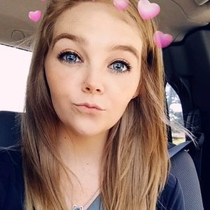 Meet your Posher, Savannah